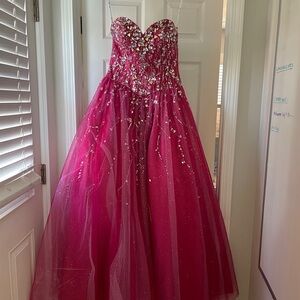 Disney Royal Ball Gown Elsa Size 8 Dark Fuchsia/White